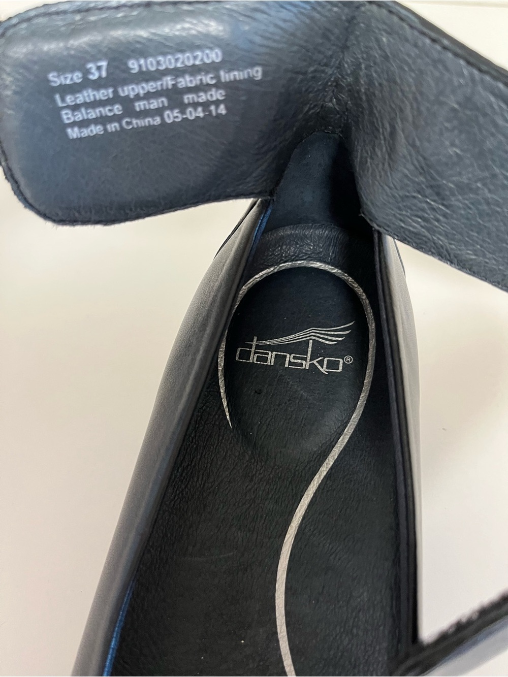 Dansko Black Leather Ankle-Strap Block Rubber Heel 37 Shoes - Picture 3 of 7